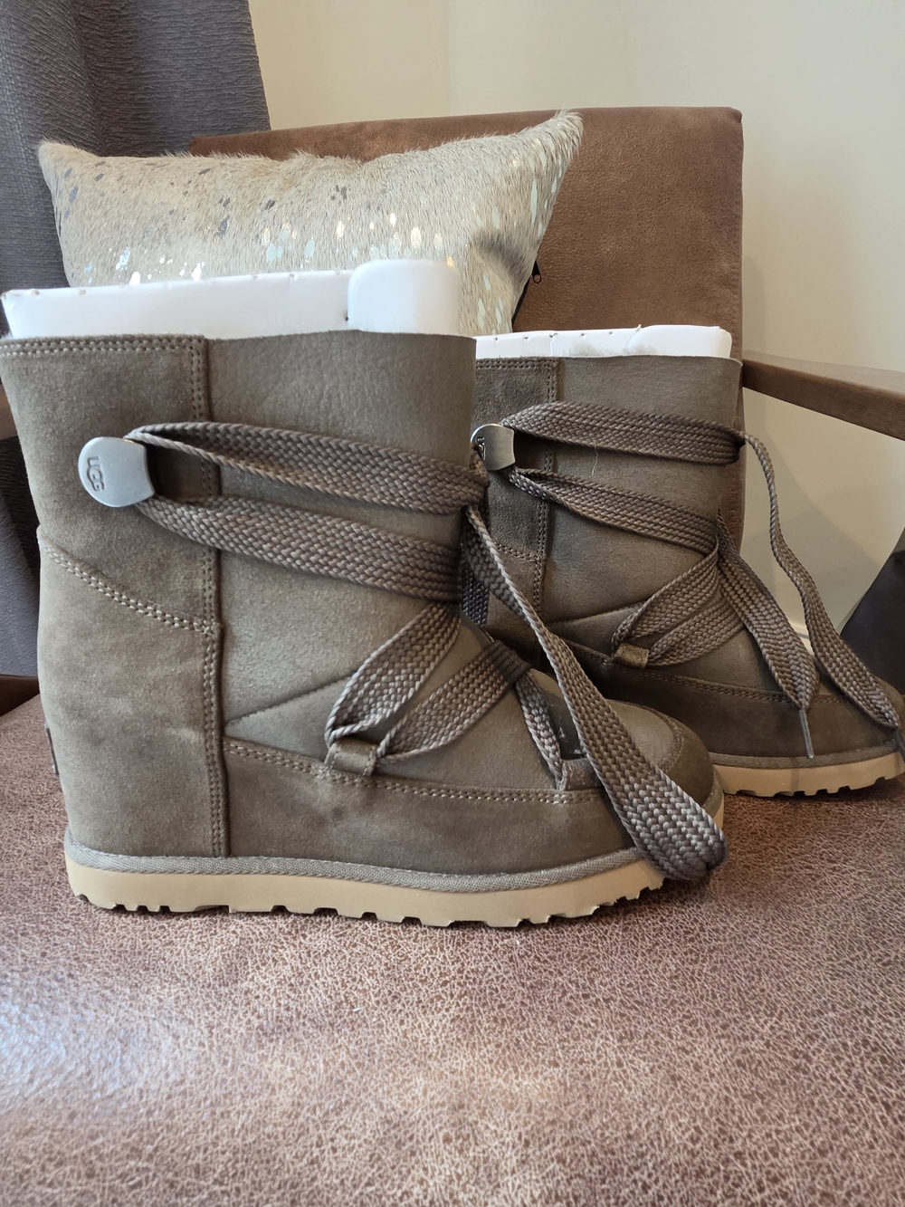 UGG Classic Femme Lace-Up Boots